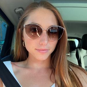 Meet your Posher, Logan